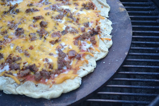 Grilled Bacon Cheeseburger Pizza