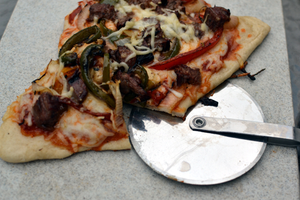 Grilled Pizza with Flank Steak and Veggies